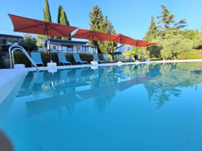 SEAFRONT BUNGALOW with POOL, Ankaran
